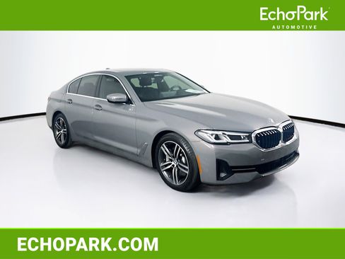 Used 2022 BMW 530i w/ Premium Package image 1