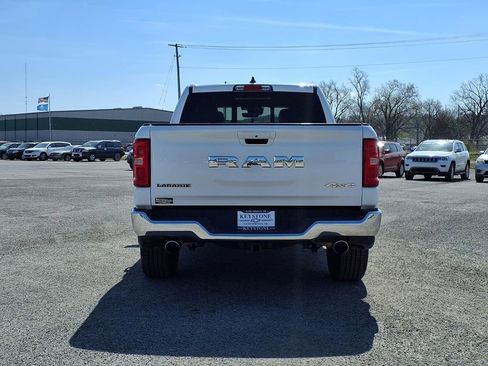 Used 2025 RAM 1500 Laramie AWD/4WD image 6