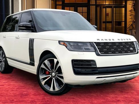 Used 2021 Land Rover Range Rover SV Autobiography Dynamic image 2