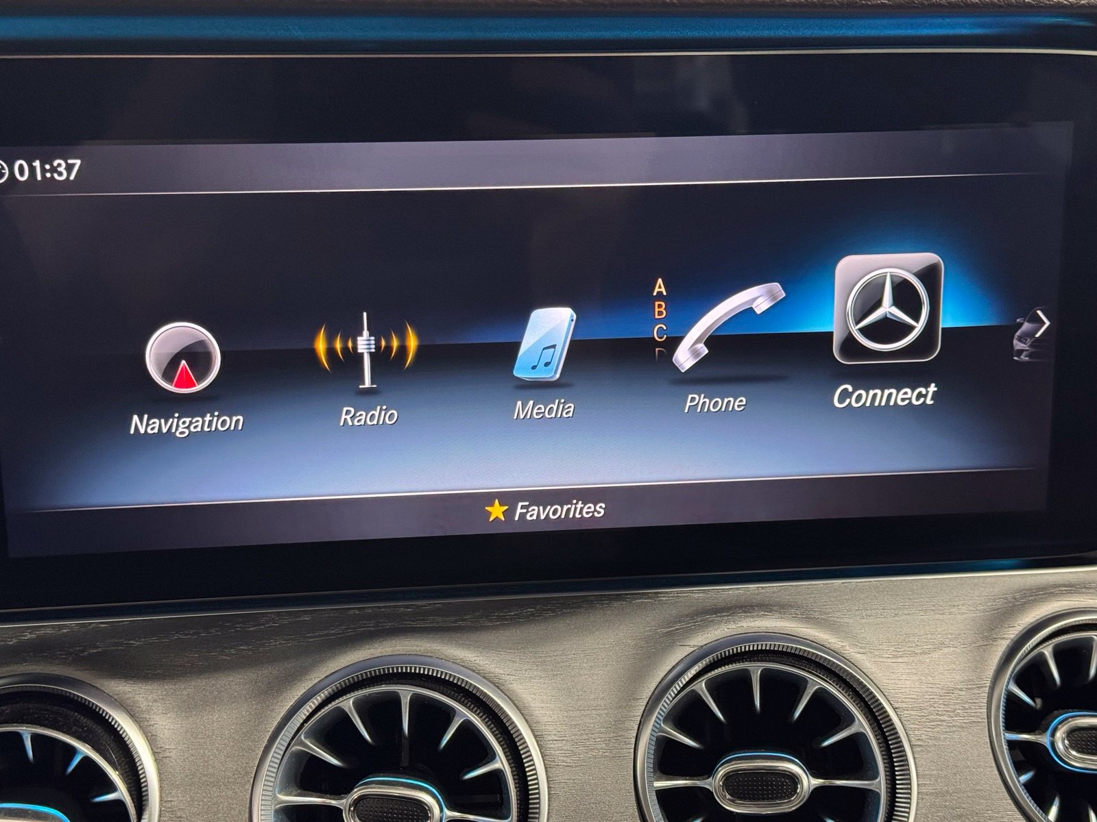 Used 2020 Mercedes-Benz CLS 450 4MATIC w/ Premium Package image 31