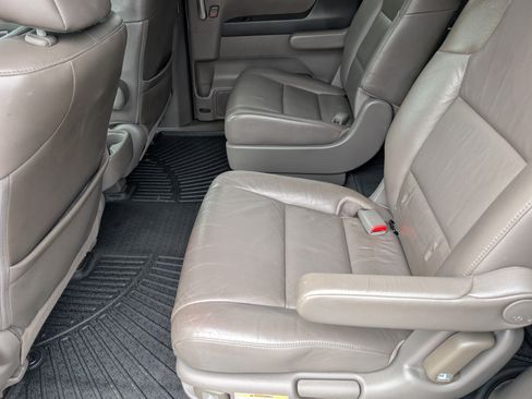 Used 2013 Honda Odyssey Touring image 7
