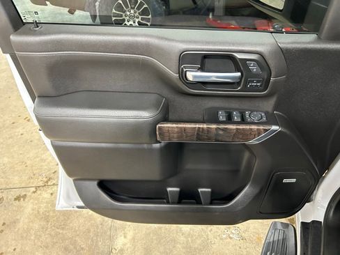 Used 2022 GMC Sierra 2500 Denali AWD/4WD image 15