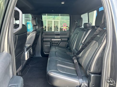 Used 2019 Ford F150 Platinum image 10