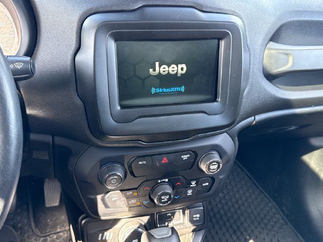 Used 2019 Jeep Renegade Altitude w/ Quick Order Package 2XM AWD/4WD image 30