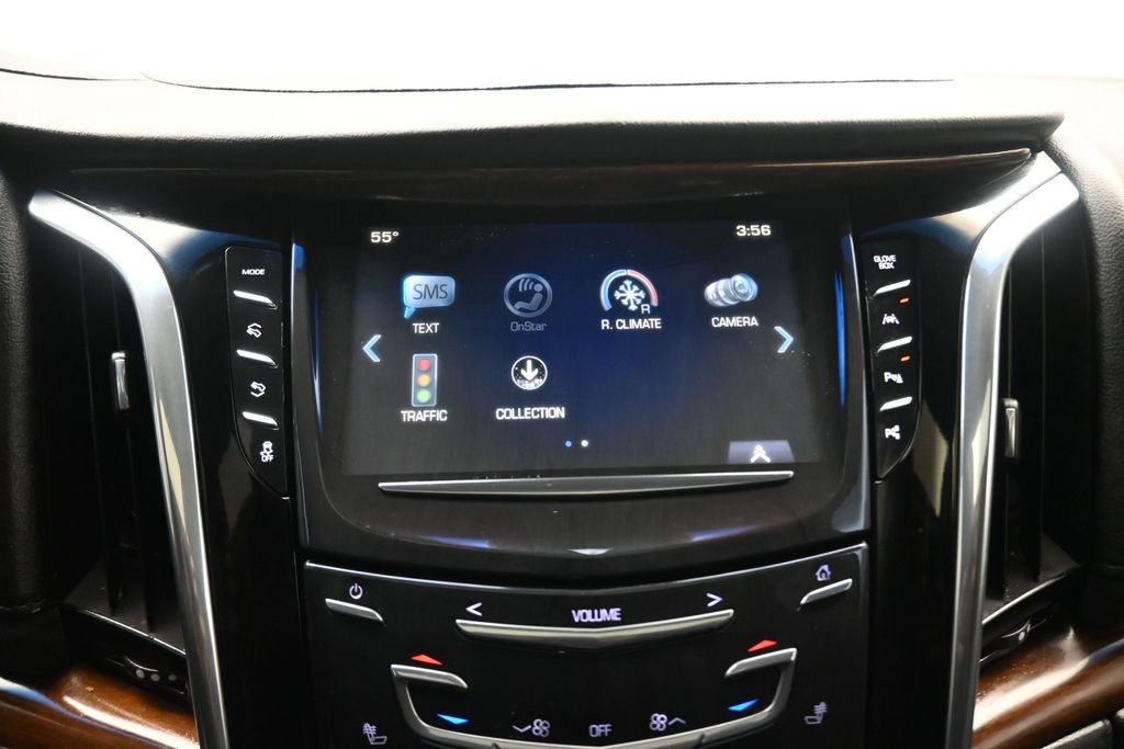 Used 2017 Cadillac Escalade ESV Premium Luxury AWD/4WD image 18