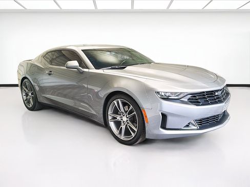 Used 2019 Chevrolet Camaro LT w/ RS Package image 3