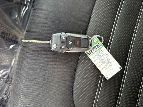 Used 2014 Ford Fusion SE image 29