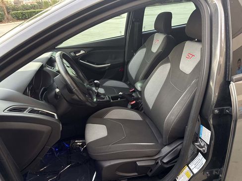 Used 2017 Ford Focus ST image 19