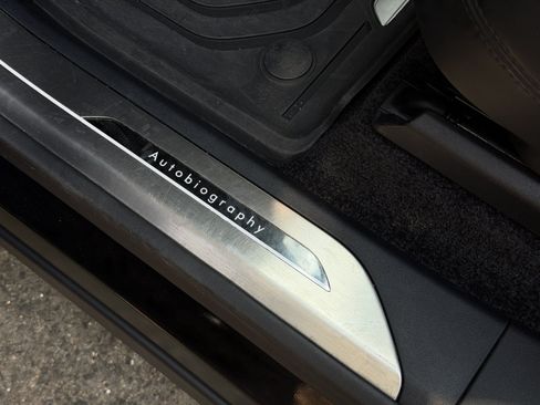 Used 2024 Land Rover Range Rover Autobiography AWD/4WD image 17
