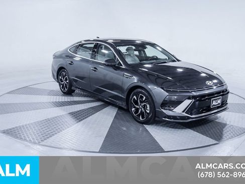 Used 2025 Hyundai Sonata SEL FWD image 14