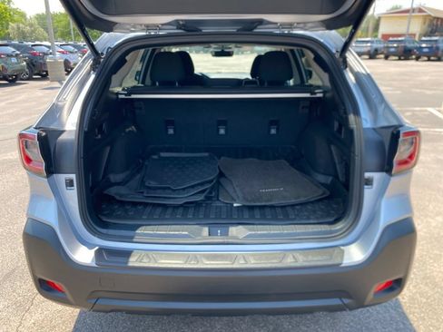 Used 2025 Subaru Outback Premium w/ Popular Package #1A AWD/4WD image 8