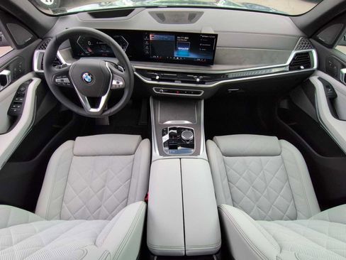 Used 2024 BMW X5 xDrive40i w/ Premium Package AWD/4WD image 16