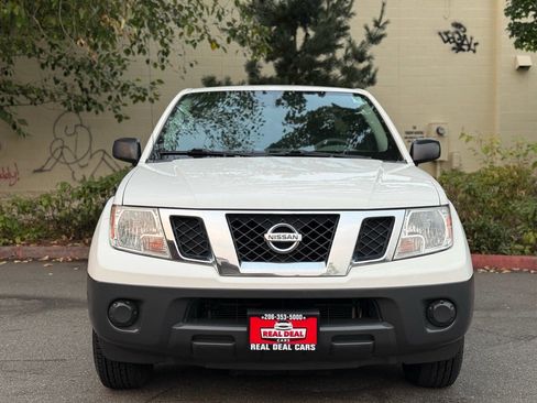 Used 2018 Nissan Frontier S image 3