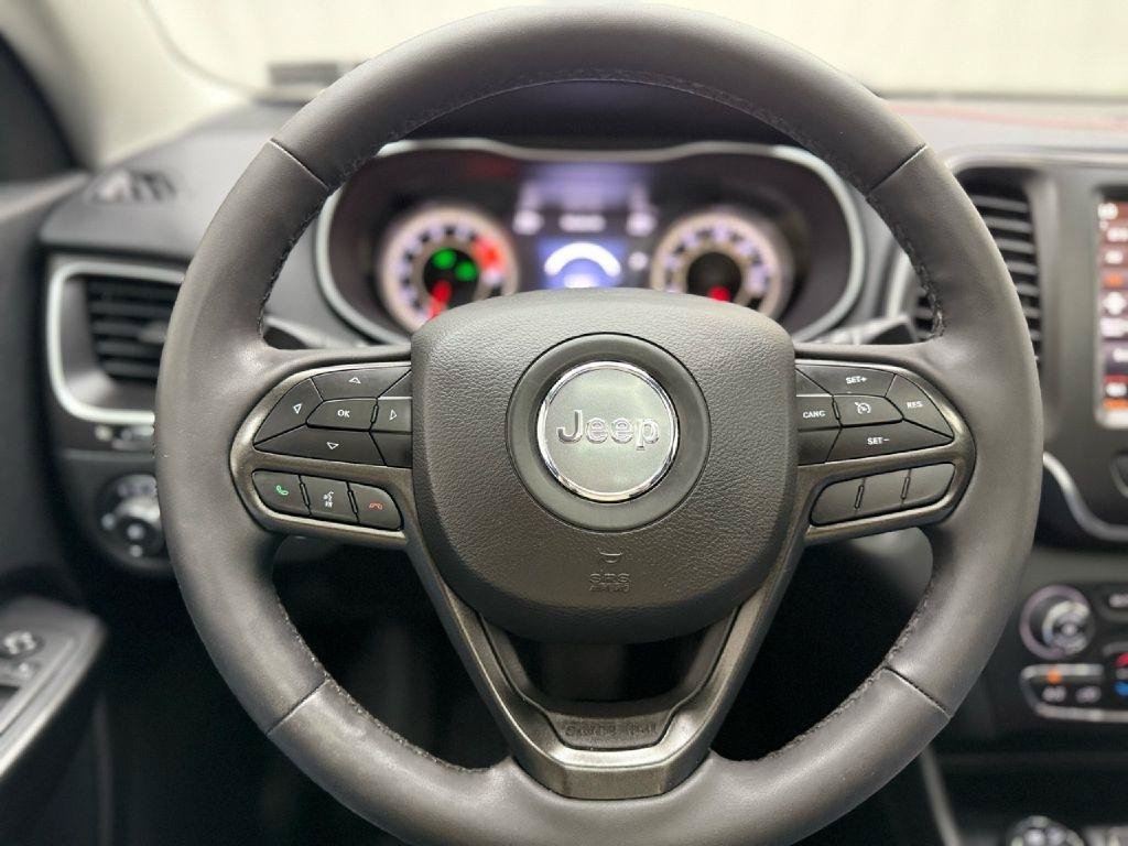 Used 2022 Jeep Cherokee Trailhawk w/ Sun, Sound & Nav Group AWD/4WD image 13