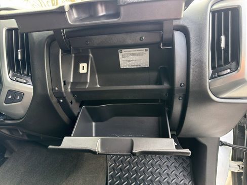 Used 2018 Chevrolet Silverado 1500 LT w/ All Star Edition image 9