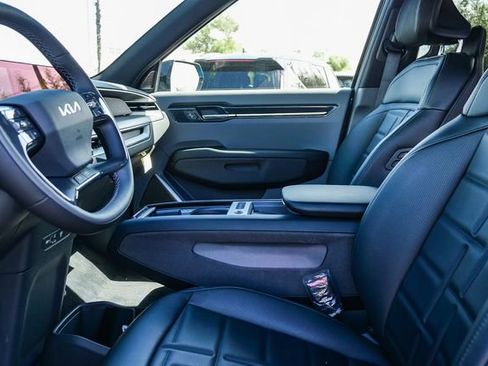 New 2026 Kia EV9 Land w/ Nightfall Edition Package image 19