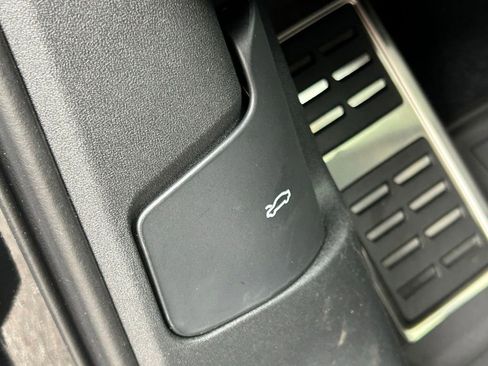 New 2026 Audi SQ5 Premium Plus image 75