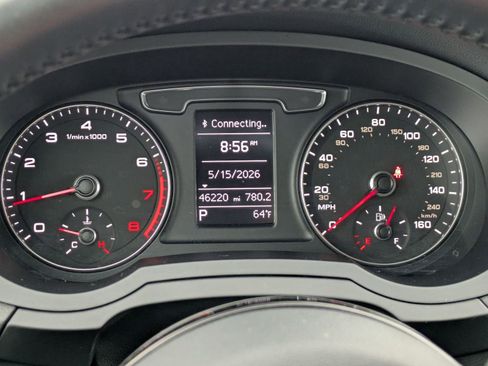 Used 2018 Audi Q3 2.0T Premium FWD image 12