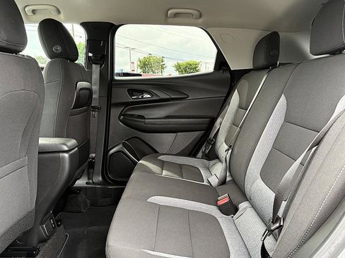 Used 2023 Chevrolet TrailBlazer LT w/ Convenience Package FWD image 10