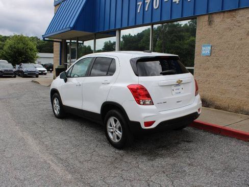 Used 2022 Chevrolet Trax LS w/ Tint and Cruise Package AWD/4WD image 4