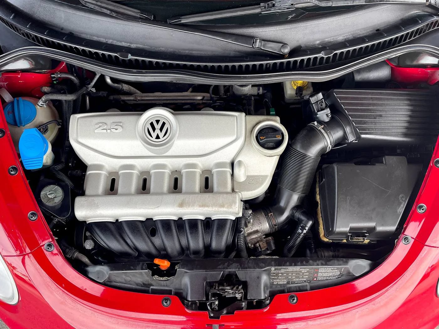 Used 2009 Volkswagen Beetle Coupe FWD image 15