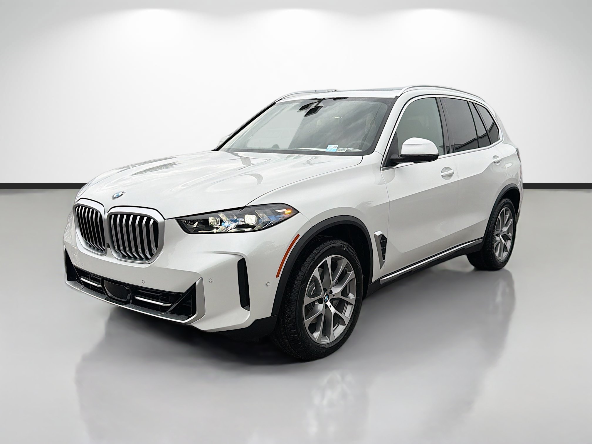 New 2026 BMW X5 xDrive40i w/ Premium Package AWD/4WD image 7