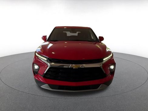Used 2025 Chevrolet Blazer LT FWD image 4