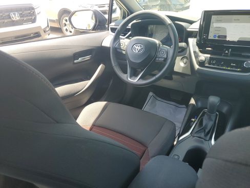 Used 2026 Toyota Corolla SE FWD image 17