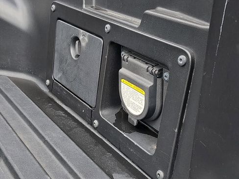Used 2019 Toyota Tacoma 2WD Double Cab image 15
