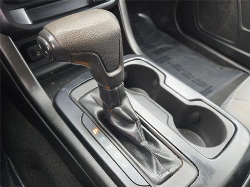 Used 2021 Chevrolet Colorado W/T w/ WT Convenience Package image 26