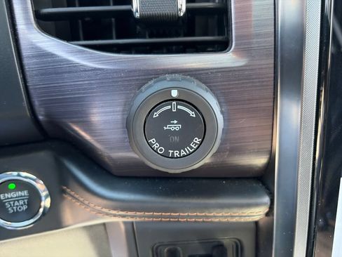 Used 2022 Ford Expedition Platinum AWD/4WD image 28