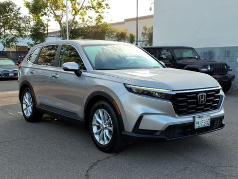 Certified 2024 Honda CR-V EX image 3