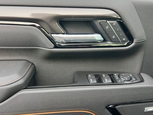 New 2026 GMC Sierra 2500 AT4 w/ AT4 Premium Plus Package image 9