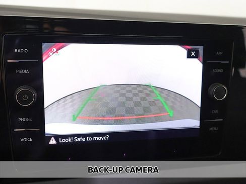 Used 2026 Volkswagen Jetta SE image 6