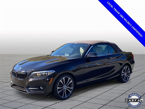 Used 2017 BMW 230i Convertible image 3