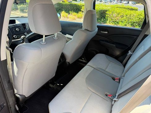 Used 2016 Honda CR-V LX image 11
