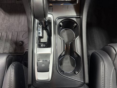 Used 2024 Subaru Ascent Limited w/ Technology Package image 13