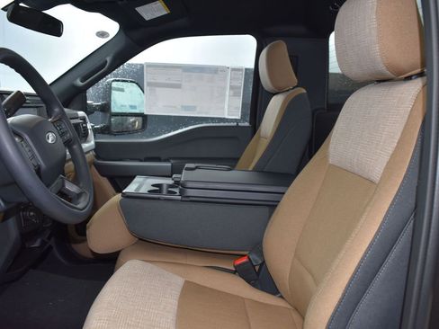 New 2025 Ford F250 XLT w/ 360-Degree Camera Package image 10