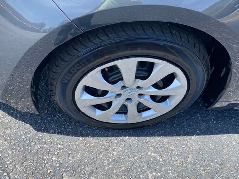Used 2024 Toyota Corolla LE FWD image 20