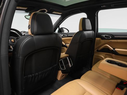 Certified 2015 Porsche Cayenne Diesel AWD/4WD image 42
