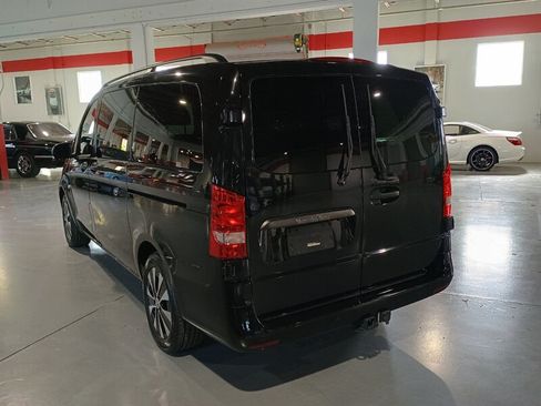 Used 2020 Mercedes-Benz Metris Passenger image 3