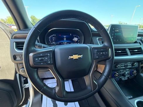 Certified 2022 Chevrolet Suburban High Country AWD/4WD image 15