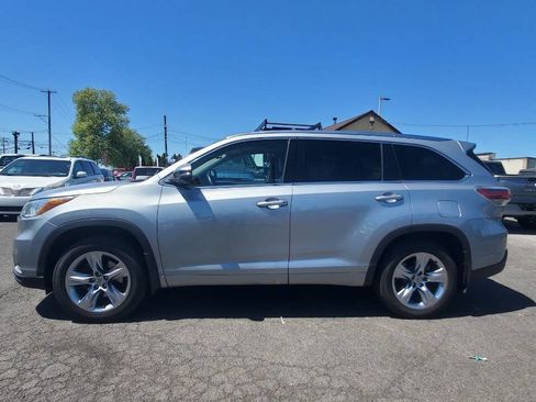 Used 2015 Toyota Highlander Limited AWD/4WD image 2