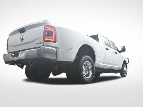 Used 2024 RAM 3500 Tradesman w/ Chrome Appearance Group AWD/4WD image 42