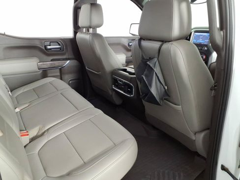 Used 2020 Chevrolet Silverado 1500 LTZ AWD/4WD image 10