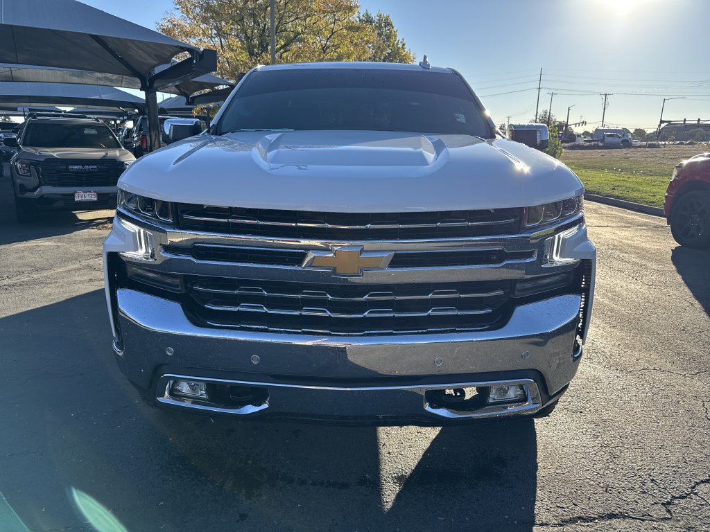 Used 2021 Chevrolet Silverado 1500 LTZ AWD/4WD image 3