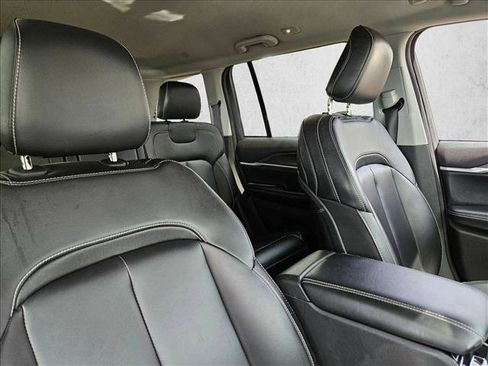 Used 2023 Jeep Grand Cherokee Limited RWD image 24