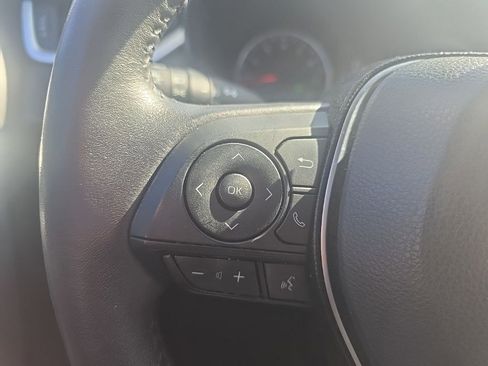 Used 2021 Toyota RAV4 XLE w/ Convenience Package image 14