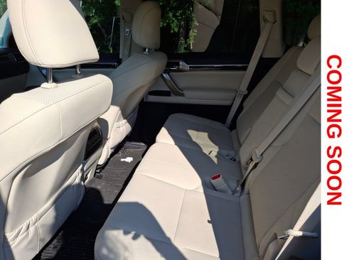 Used 2021 Lexus GX 460 Premium w/ Premium Package AWD/4WD image 10