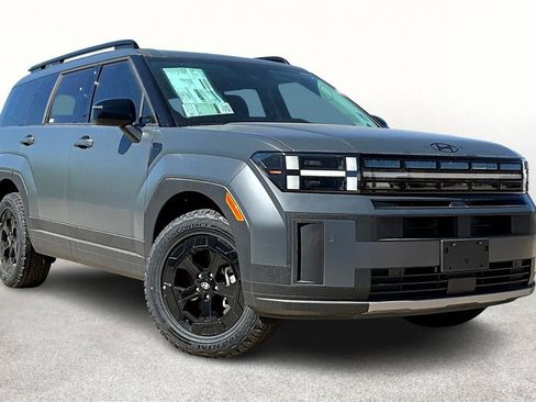 Used 2025 Hyundai Santa Fe XRT image 2